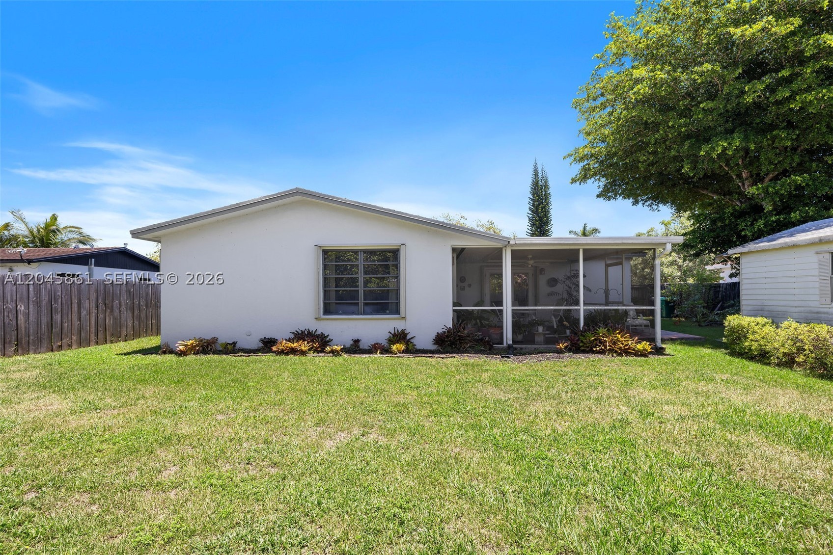9971 SW 156th Ter, Miami FL 33157