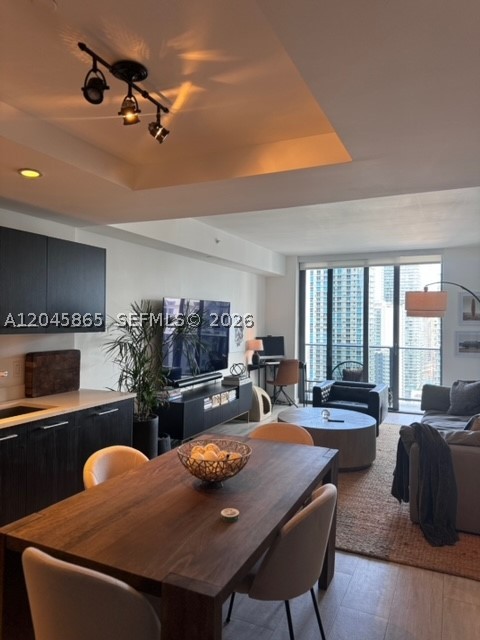 55 SW 9th St #3104, Miami FL 33130