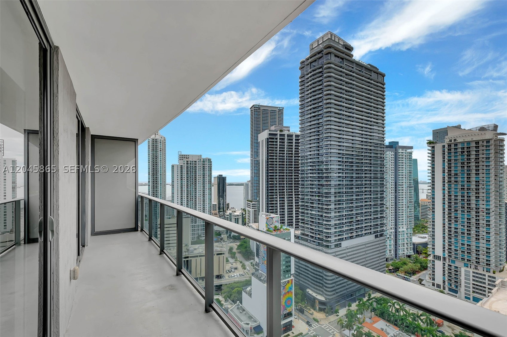 55 SW 9th St #3104, Miami FL 33130