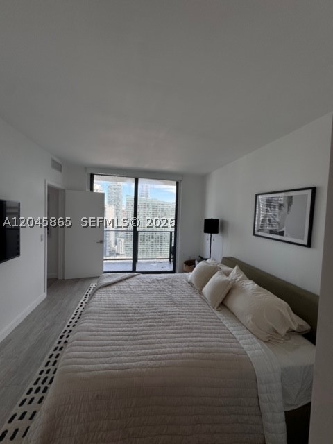 55 SW 9th St #3104, Miami FL 33130