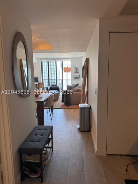55 SW 9th St #3104, Miami FL 33130