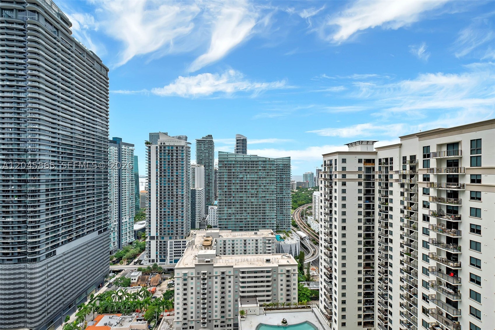 55 SW 9th St #3104, Miami FL 33130