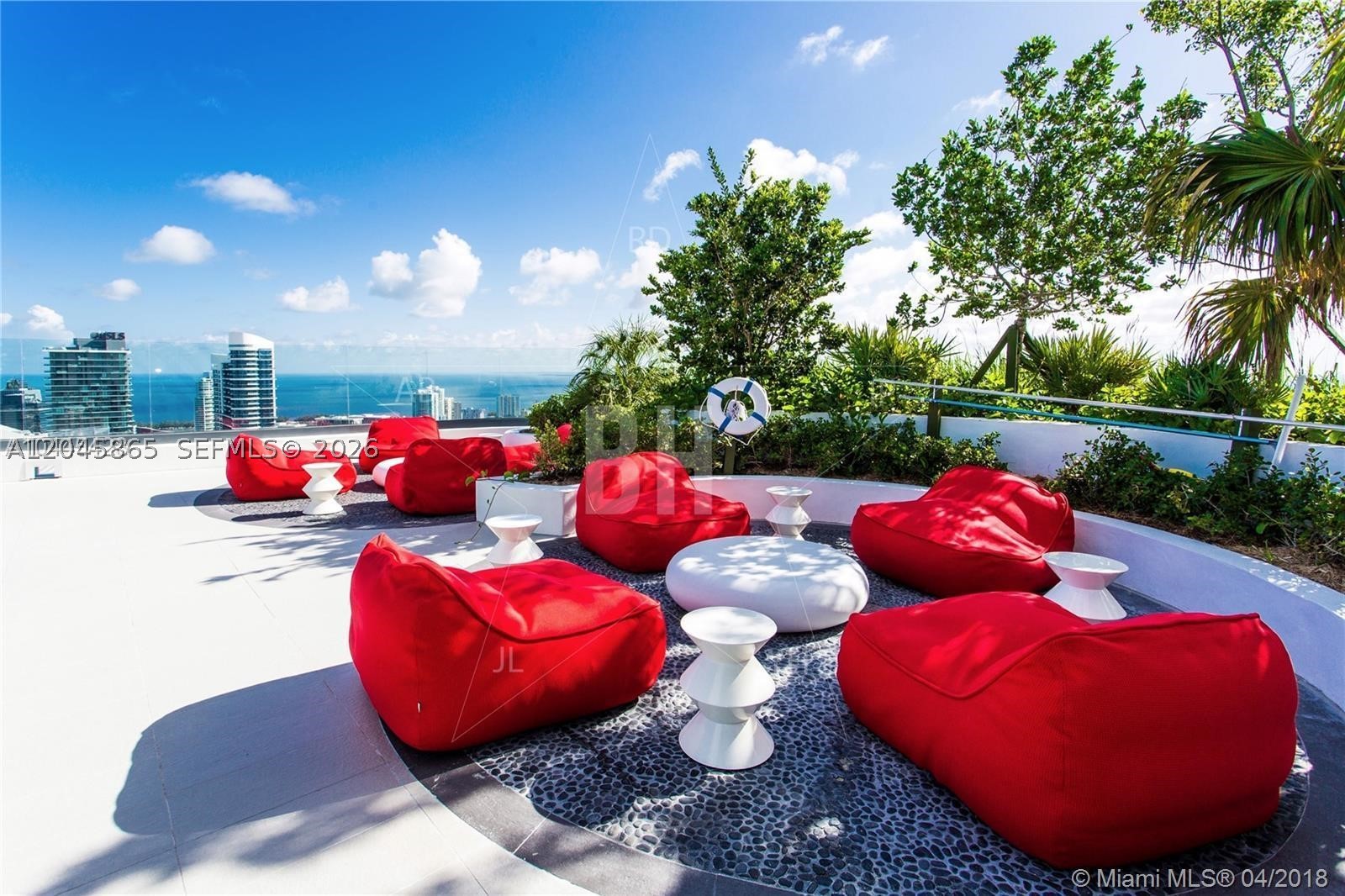 55 SW 9th St #3104, Miami FL 33130