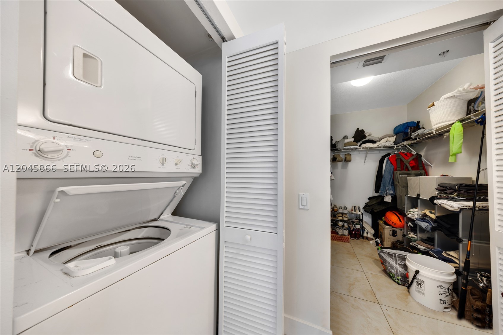 41 SE 5th St #502, Miami FL 33131
