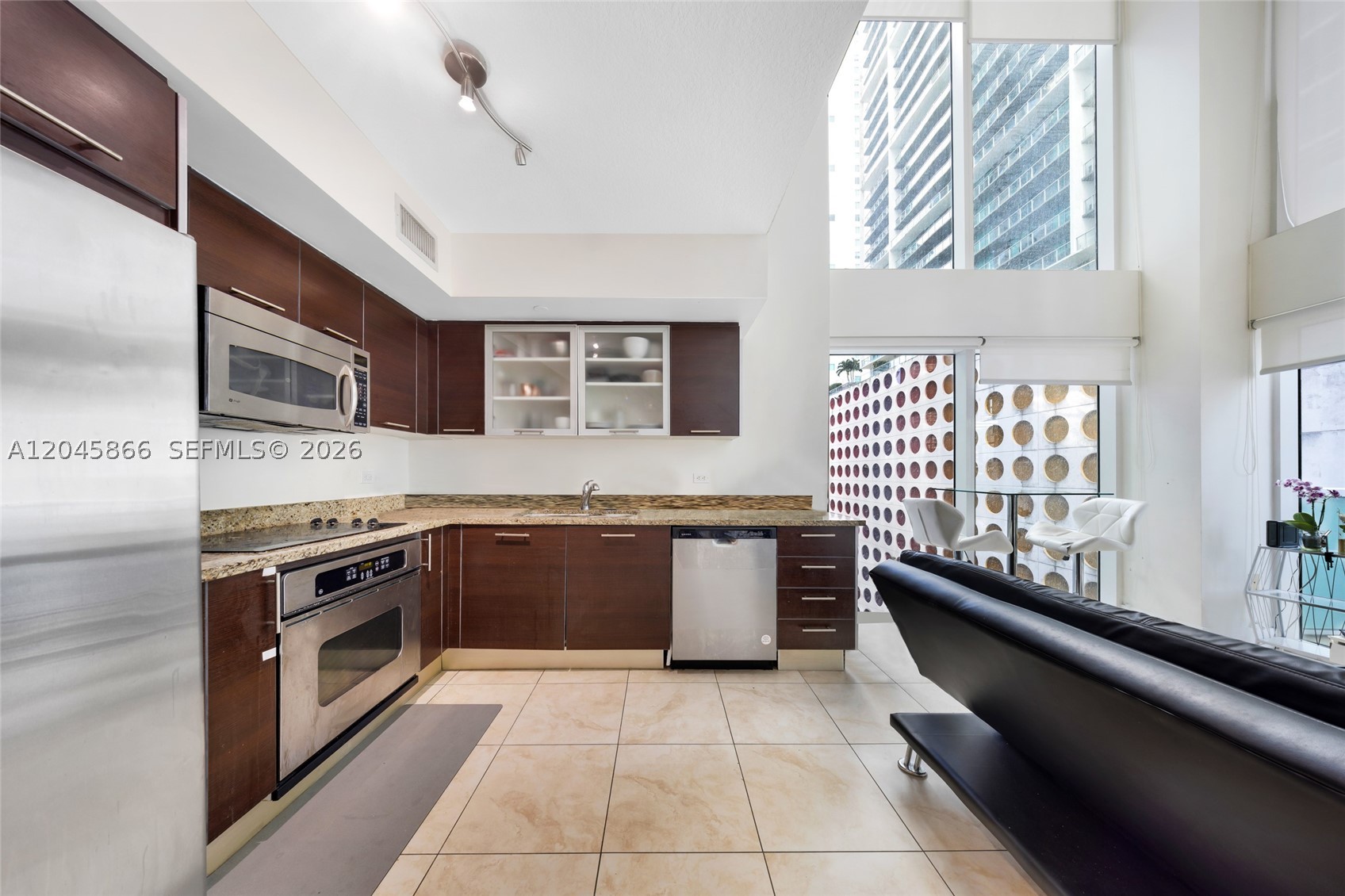 41 SE 5th St #502, Miami FL 33131