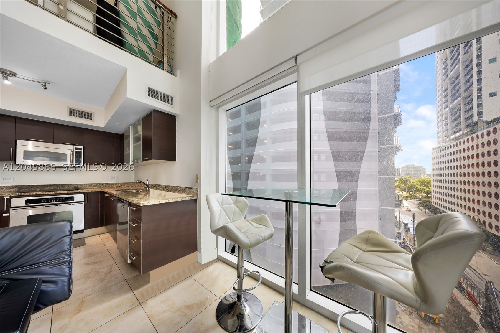 41 SE 5th St #502, Miami FL 33131