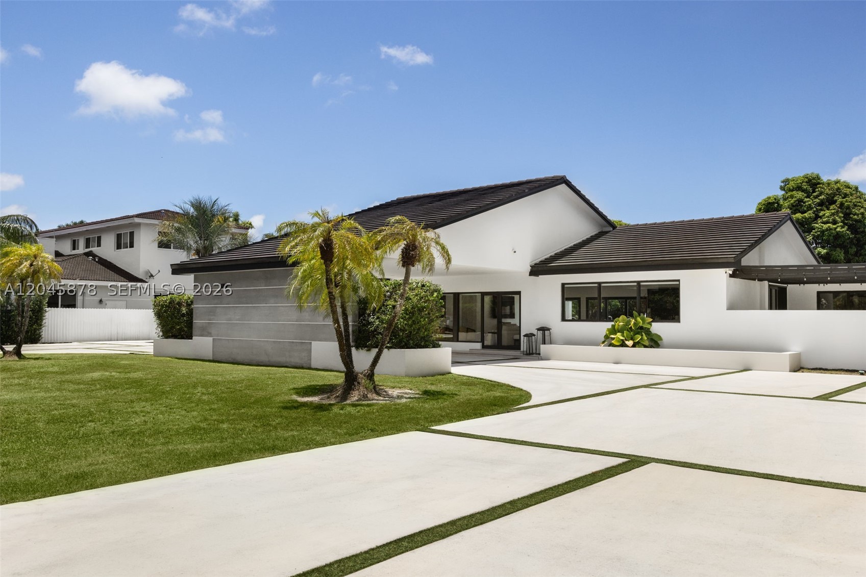 8960 SW 118th St, Miami FL 33176