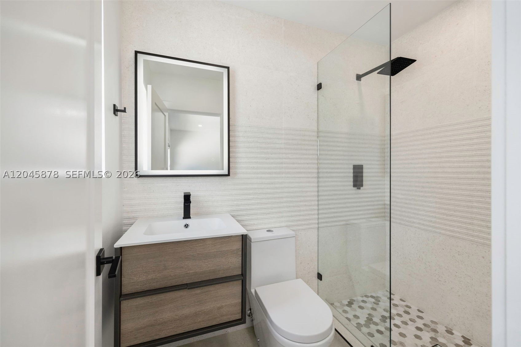 8960 SW 118th St, Miami FL 33176