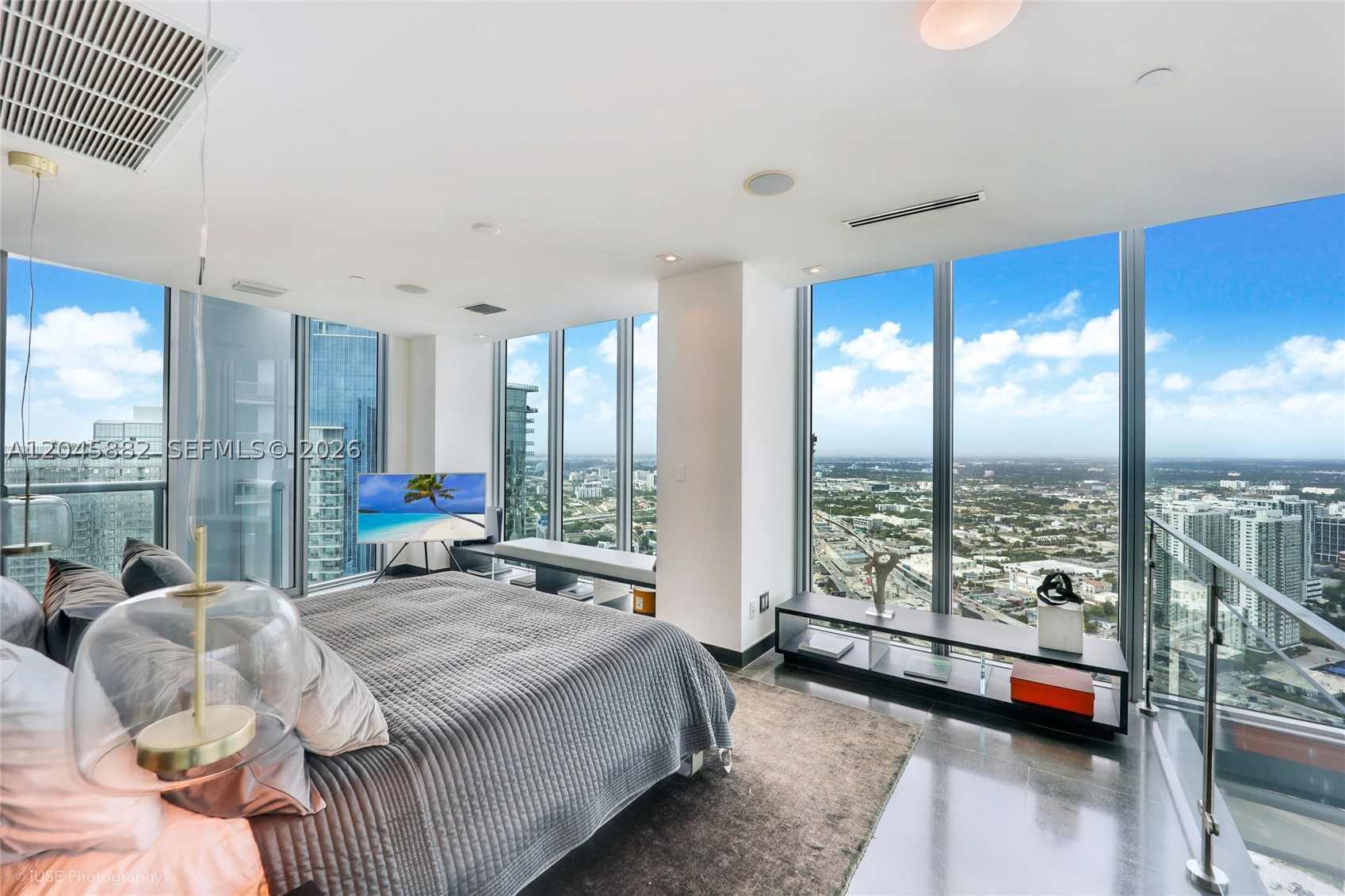 888 Biscayne Blvd #5112, Miami FL 33132