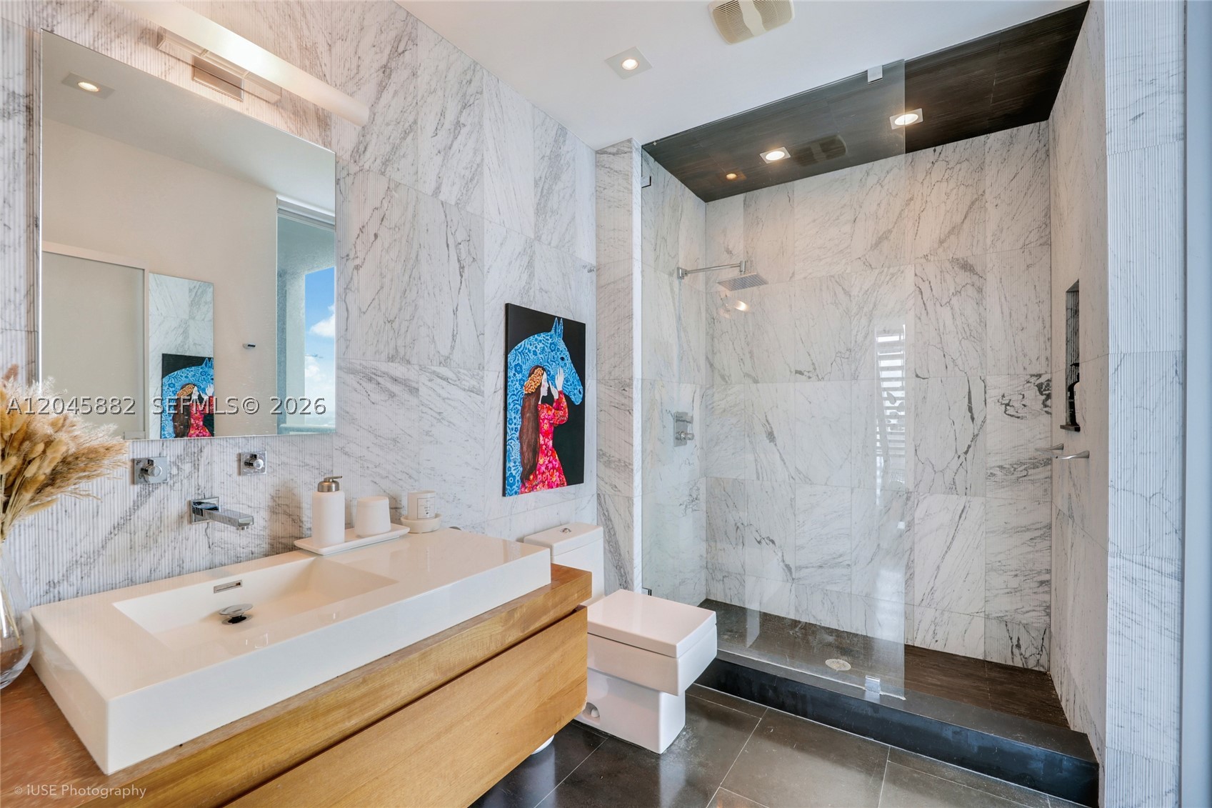 888 Biscayne Blvd #5112, Miami FL 33132