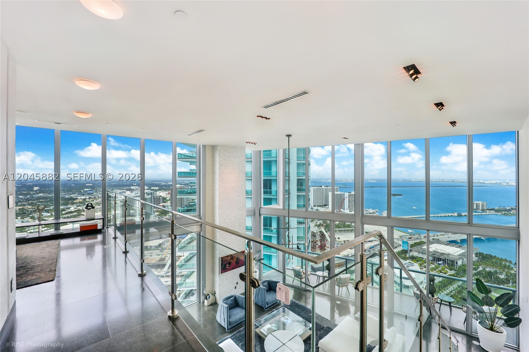 888 Biscayne Blvd #5112, Miami FL 33132