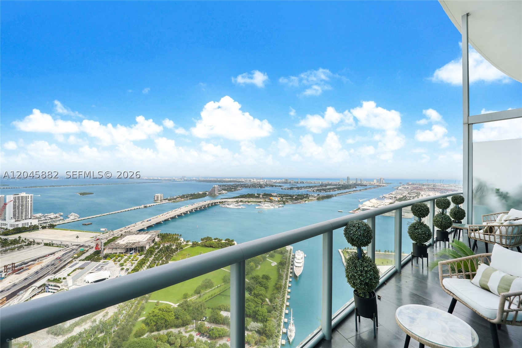 888 Biscayne Blvd #5112, Miami FL 33132