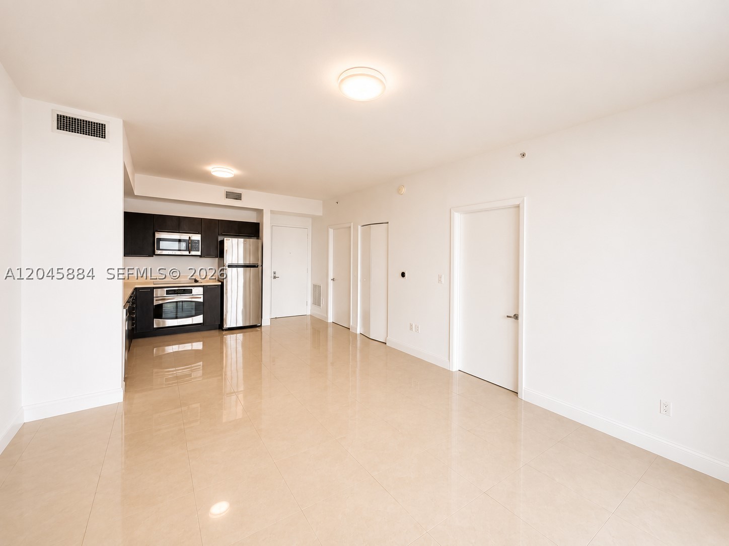 90 SW 3rd St #1710, Miami FL 33130