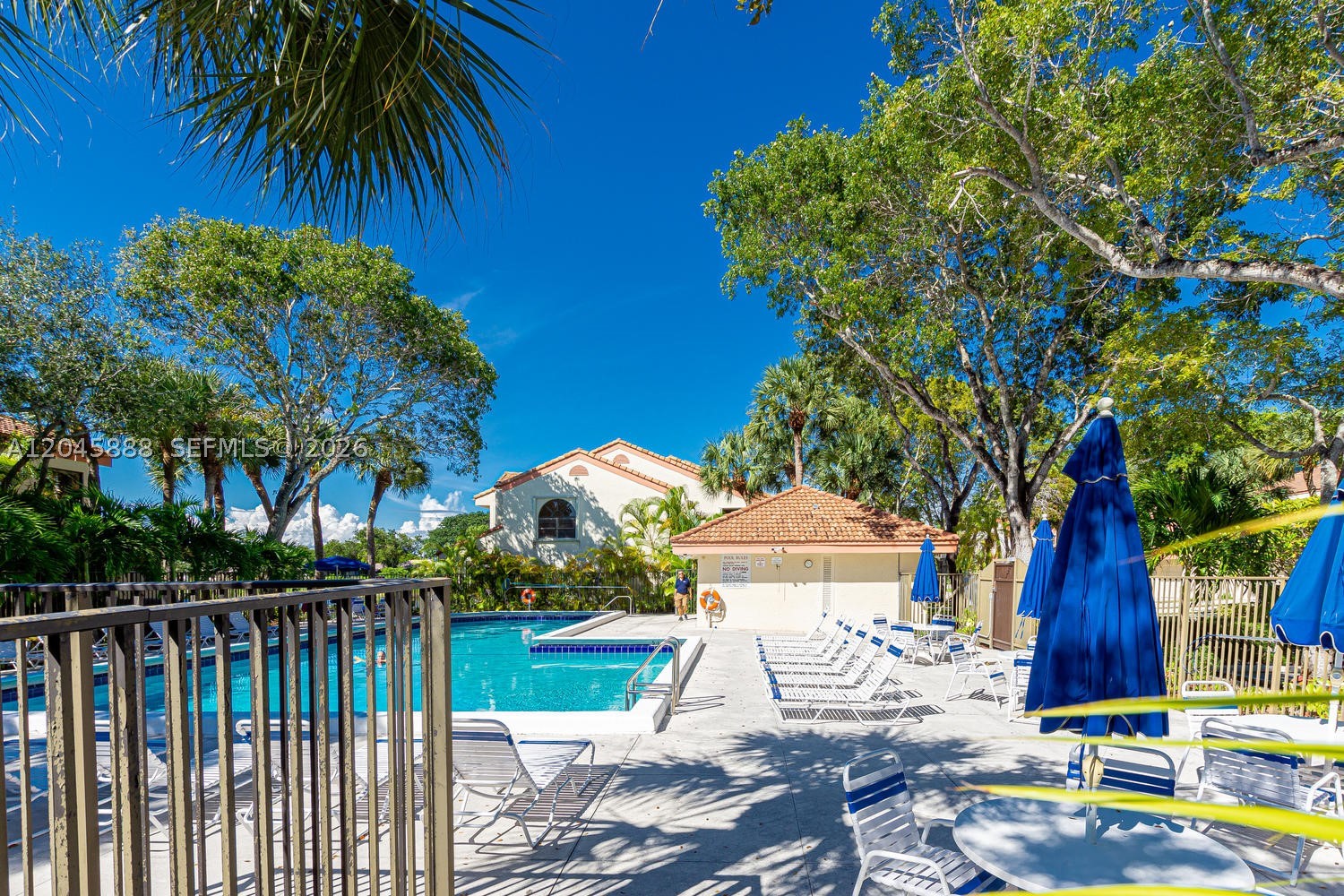 3345 Emerald Oaks Dr #106, Hollywood FL 33021