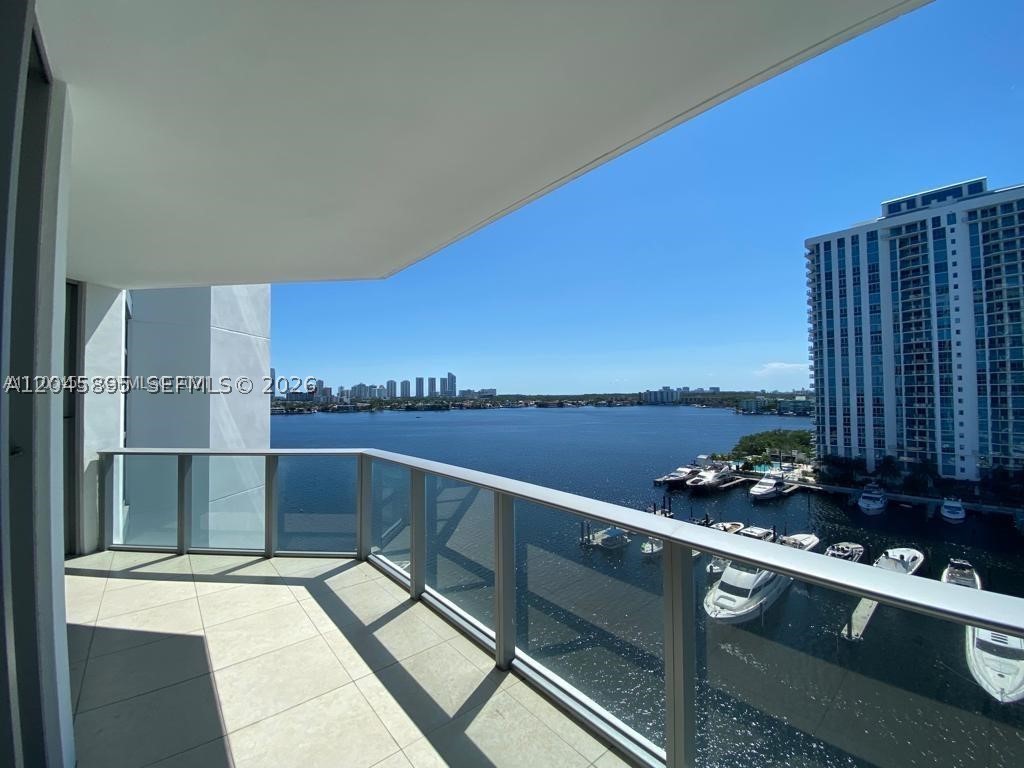 North Miami Beach FL 33160 - A12045895