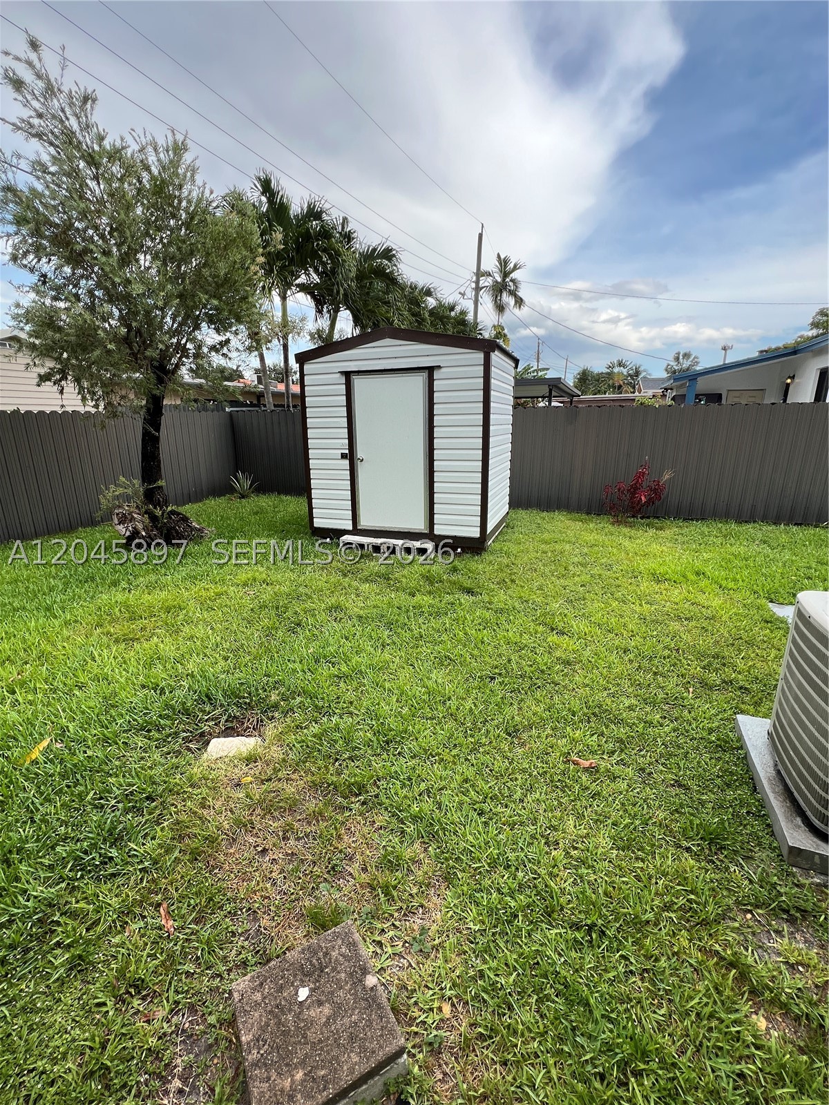 6685 NW 38th Ter #n/a, Virginia Gardens FL 33166