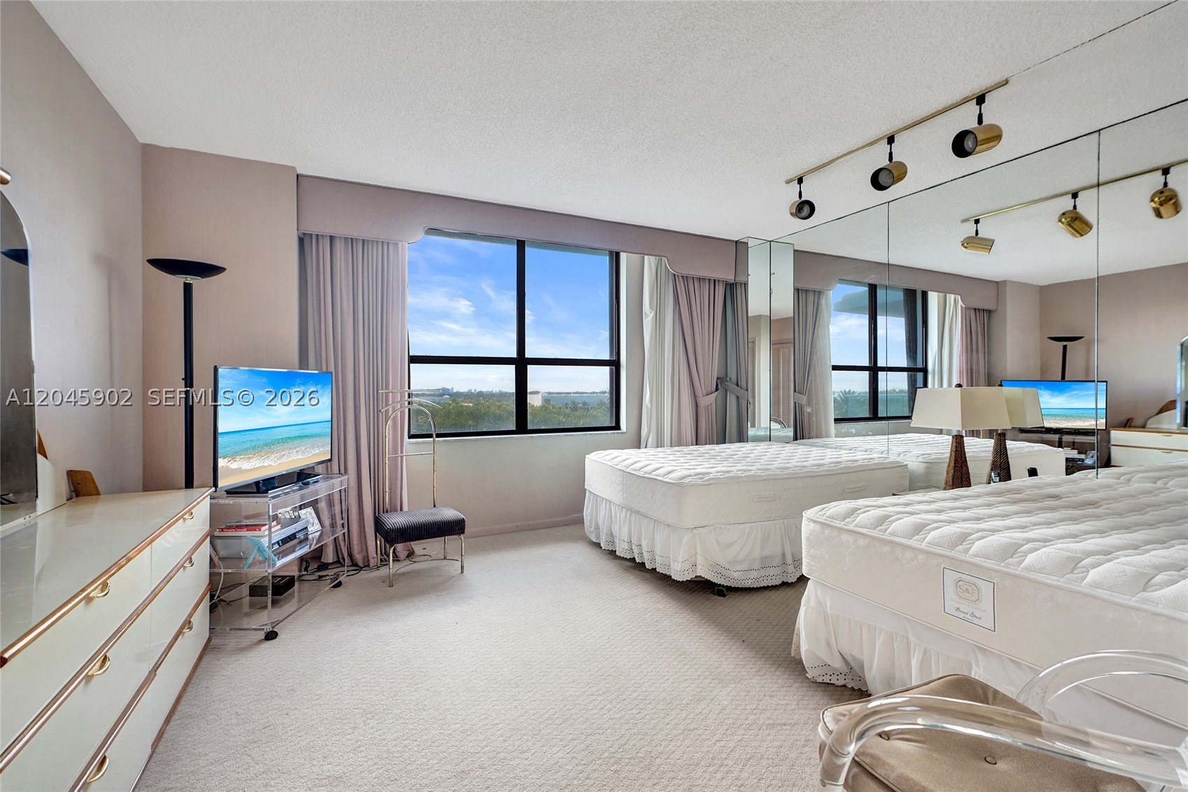 9801 Collins Ave #8S, Bal Harbour FL 33154
