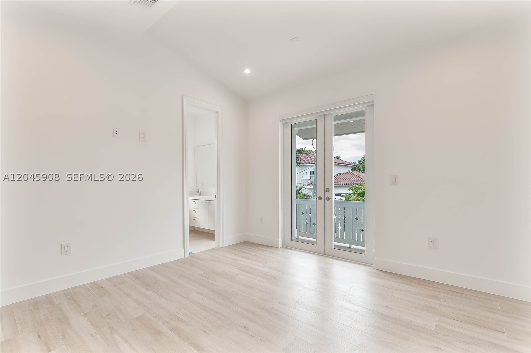 3406 Ponce De Leon Blvd, Coral Gables FL 33134