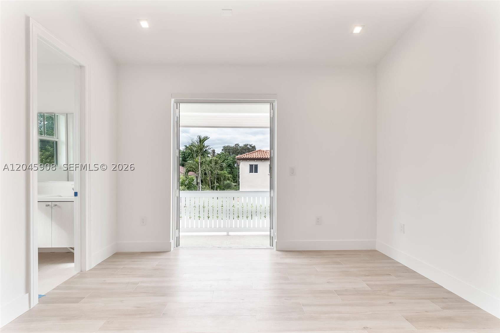 3406 Ponce De Leon Blvd, Coral Gables FL 33134