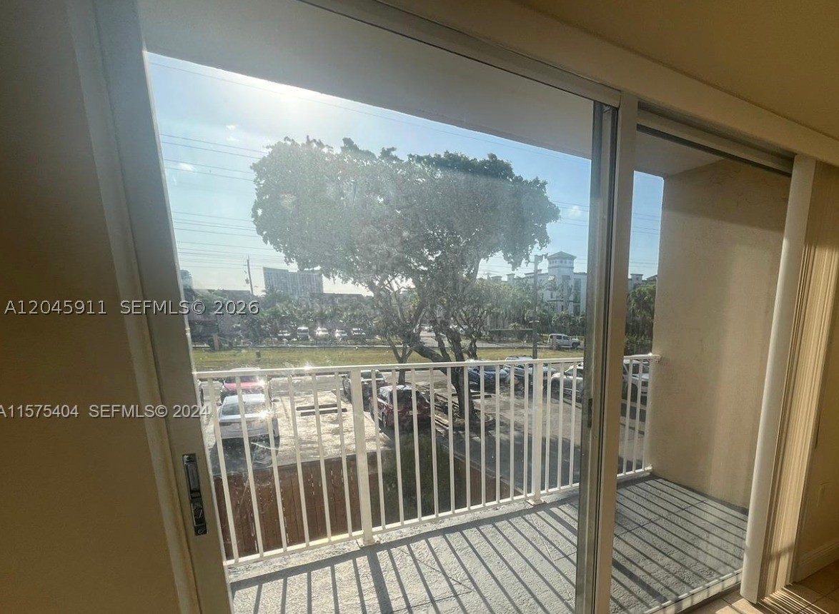 5112 NW 79 Ave #202, Doral FL 33166