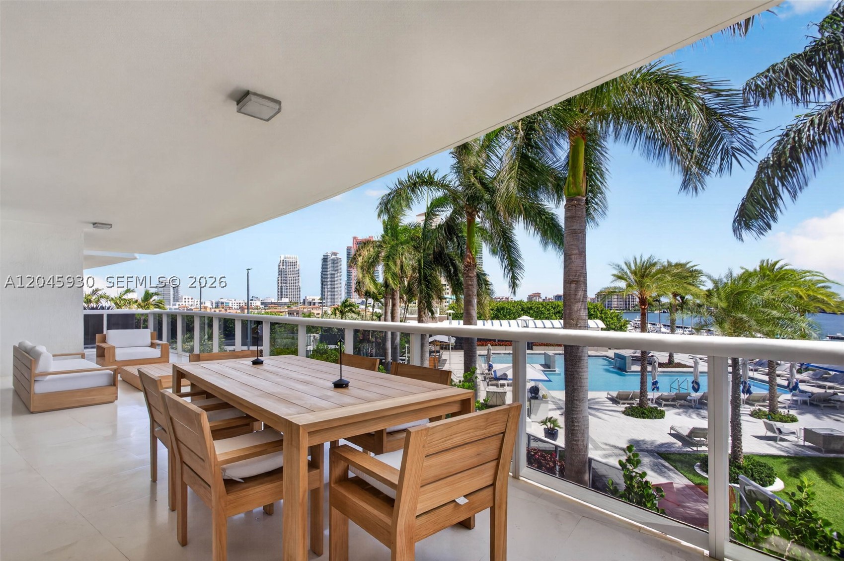 400 Alton Rd #706, Miami Beach FL 33139