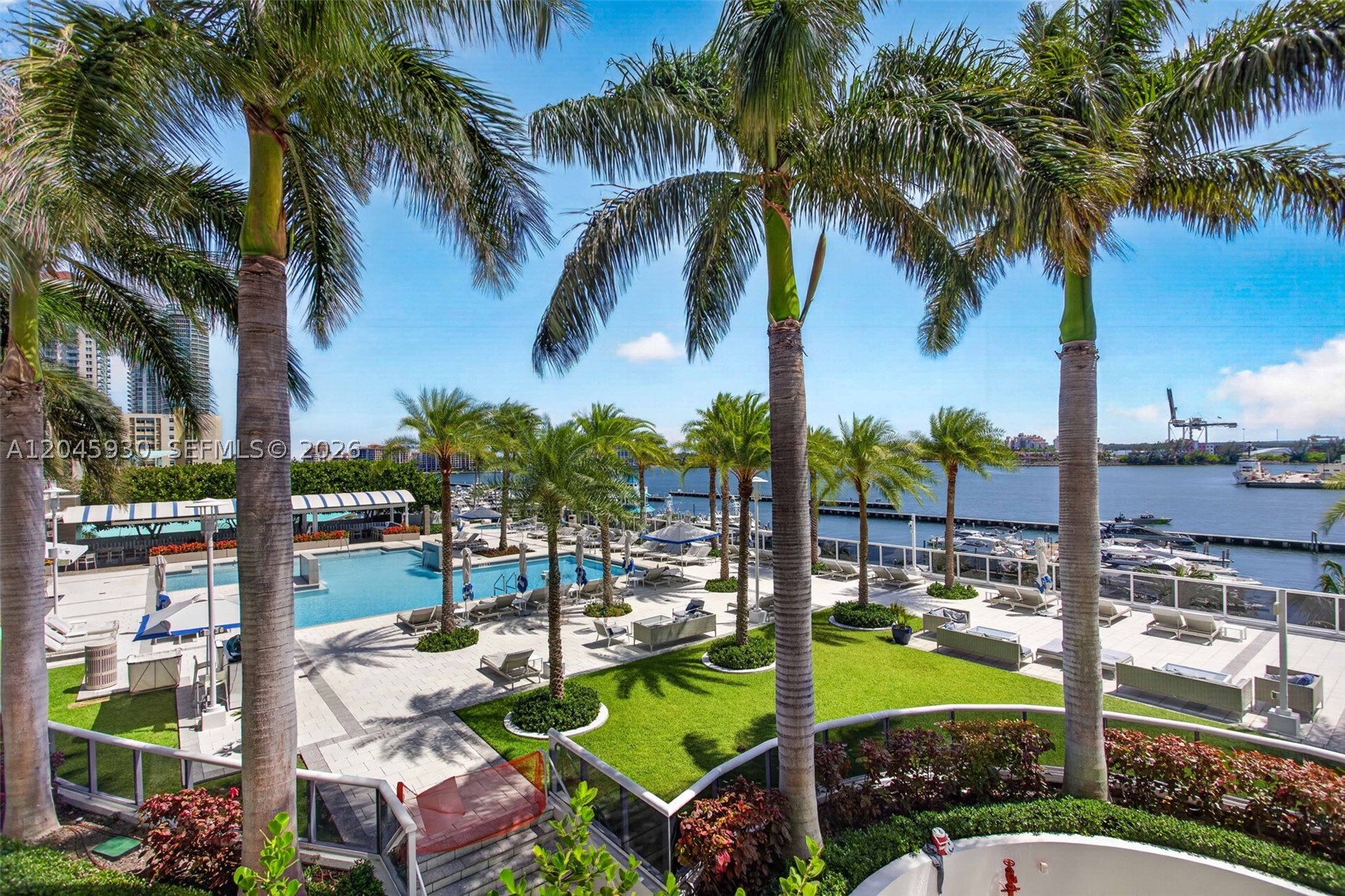 400 Alton Rd #706, Miami Beach FL 33139