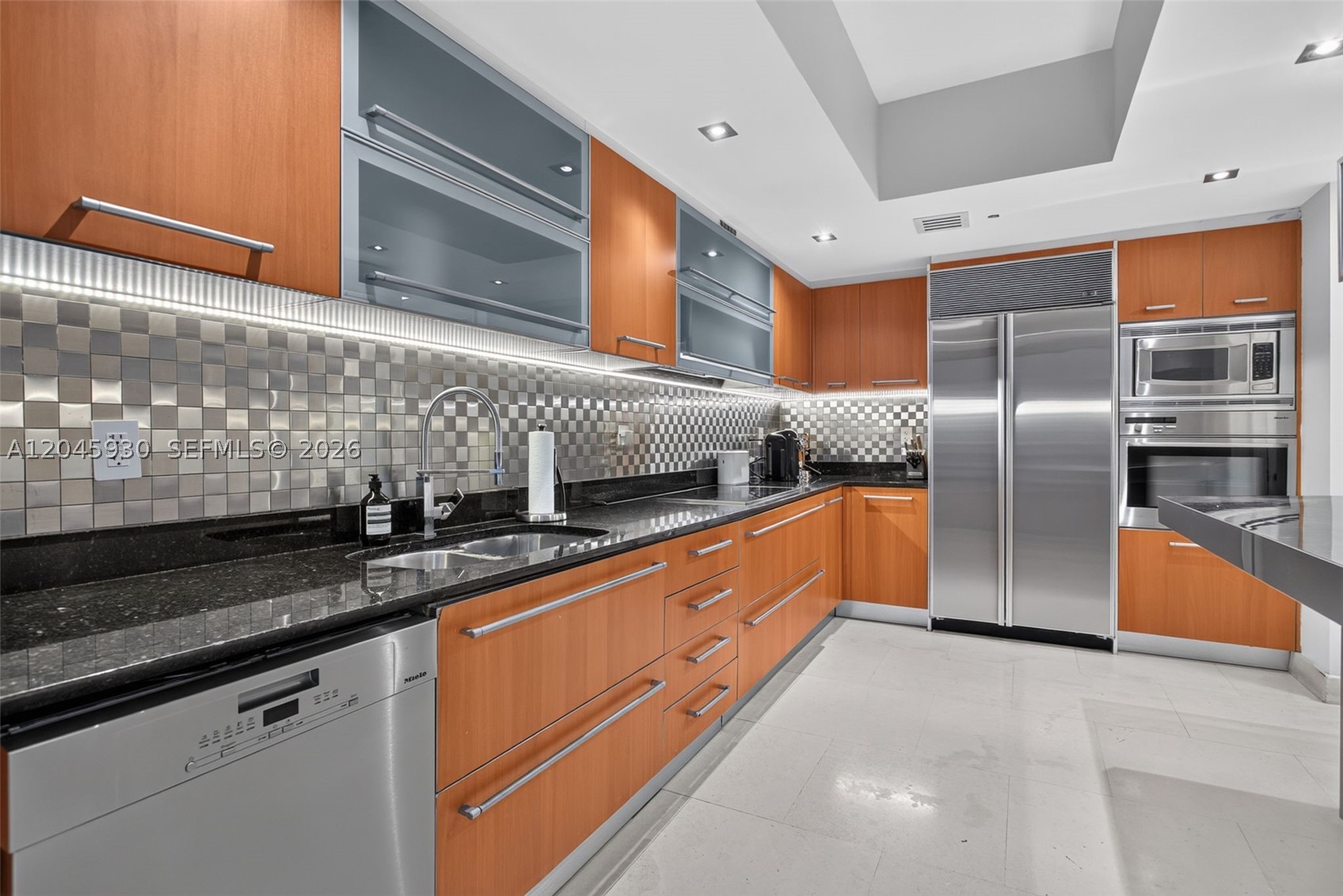 400 Alton Rd #706, Miami Beach FL 33139
