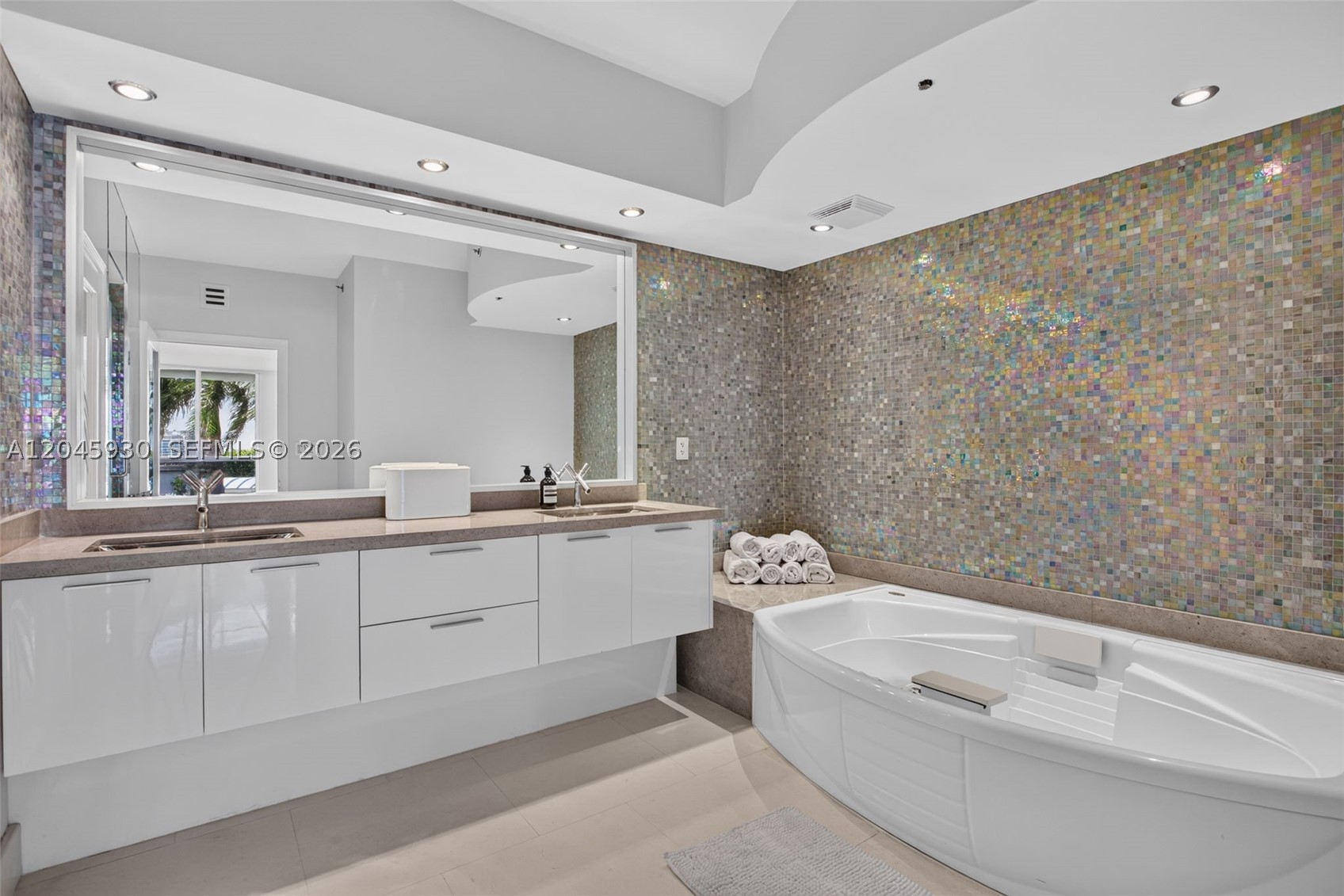 400 Alton Rd #706, Miami Beach FL 33139