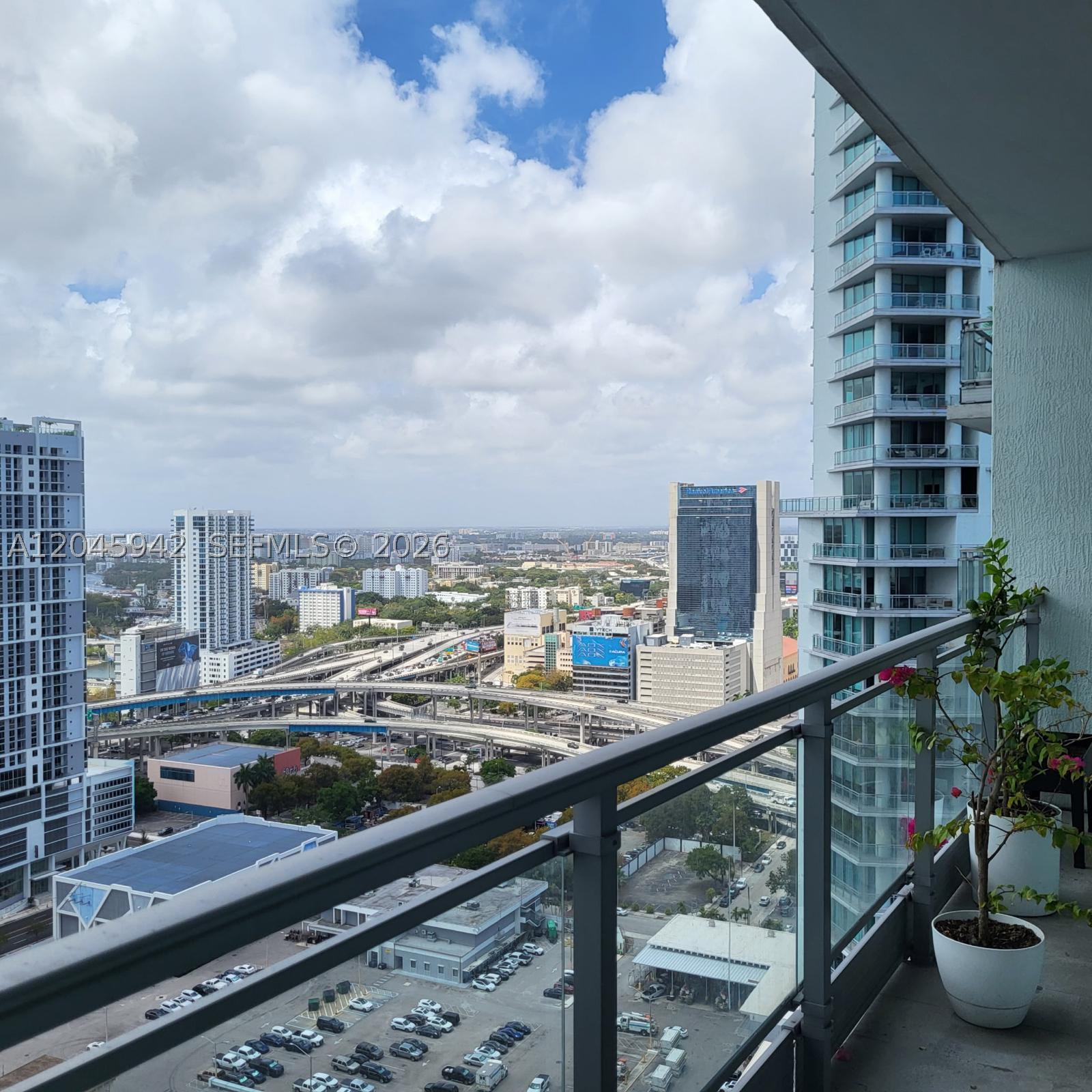 92 SW 3rd St #3207, Miami FL 33130