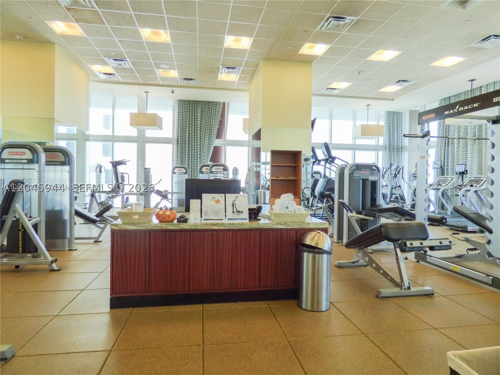 50 Biscayne Blvd #4208, Miami FL 33132