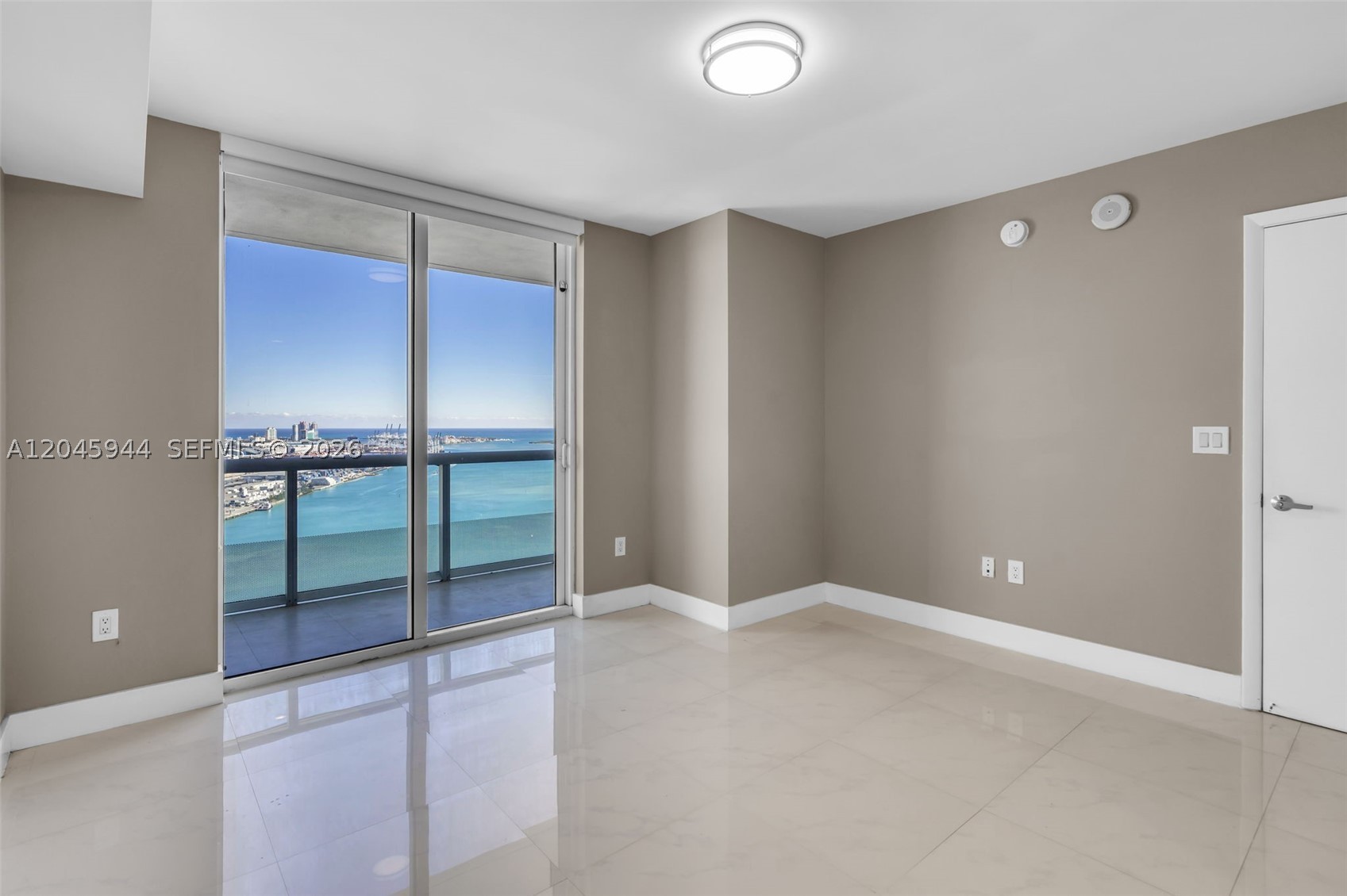 50 Biscayne Blvd #4208, Miami FL 33132