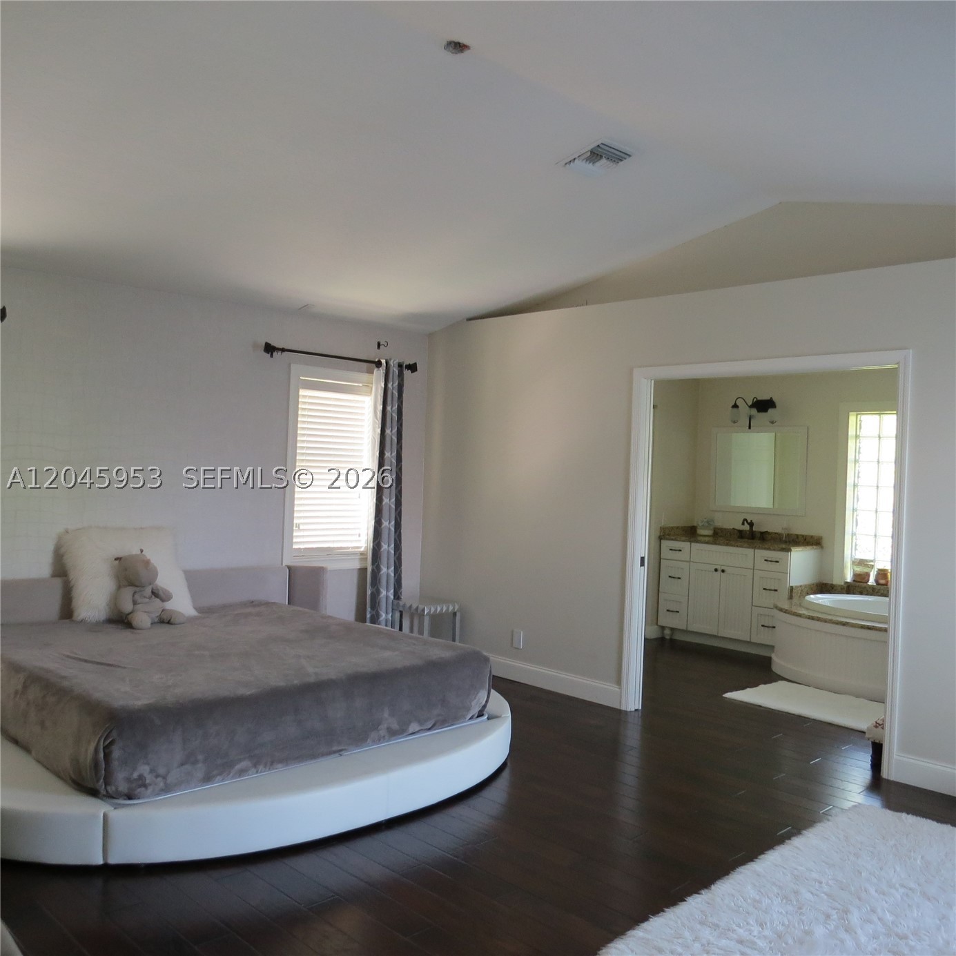 542 N Cypress Dr #542, Tequesta FL 33469