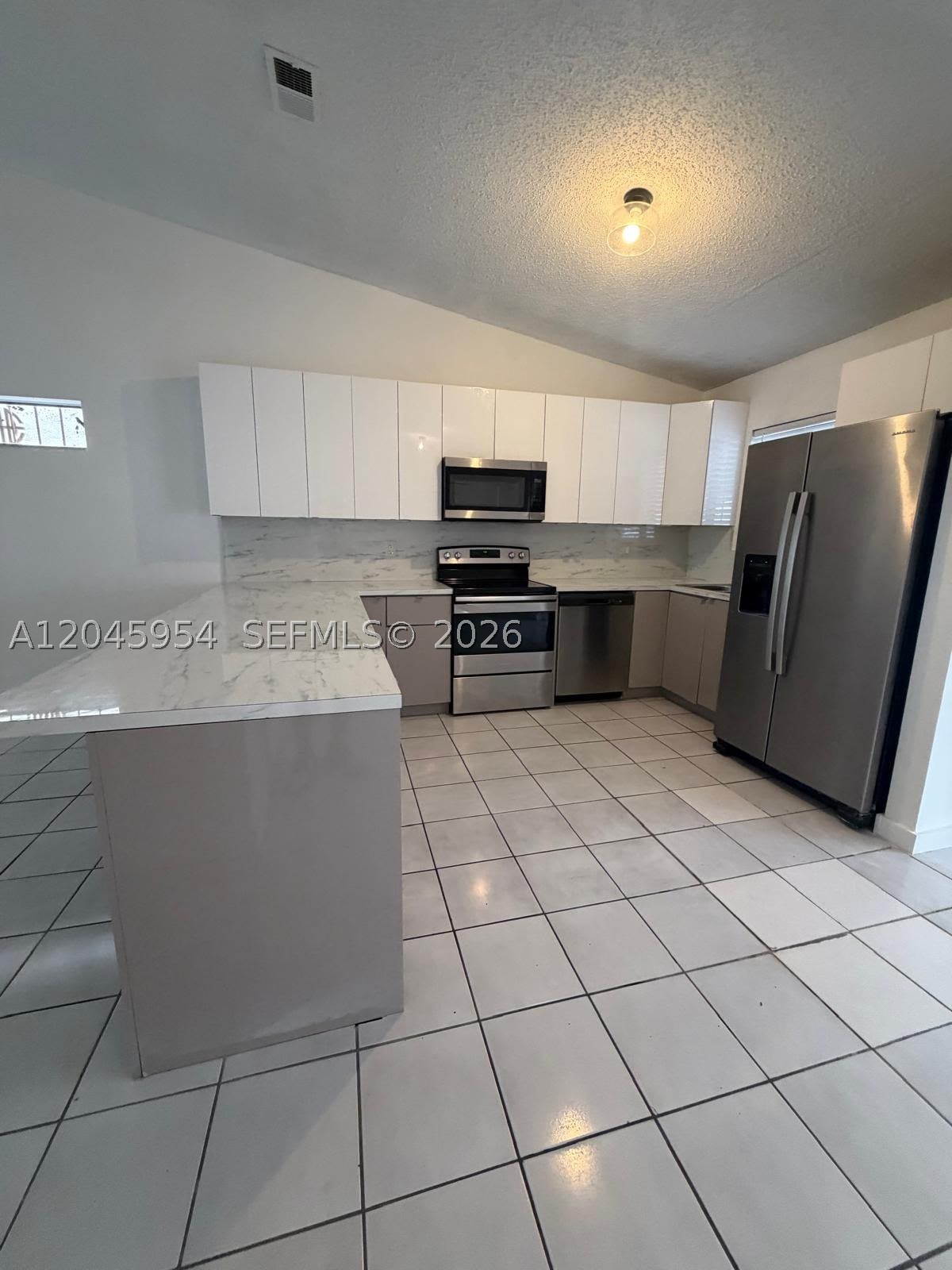 10364 NW 128th Ter, Hialeah Gardens FL 33018
