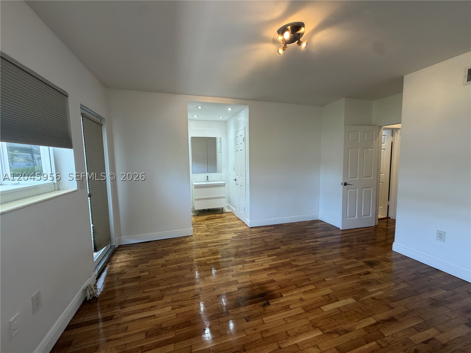 7312 Gary Ave, Miami Beach FL 33141