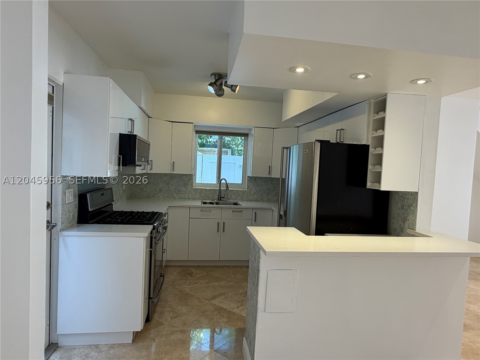 7312 Gary Ave, Miami Beach FL 33141