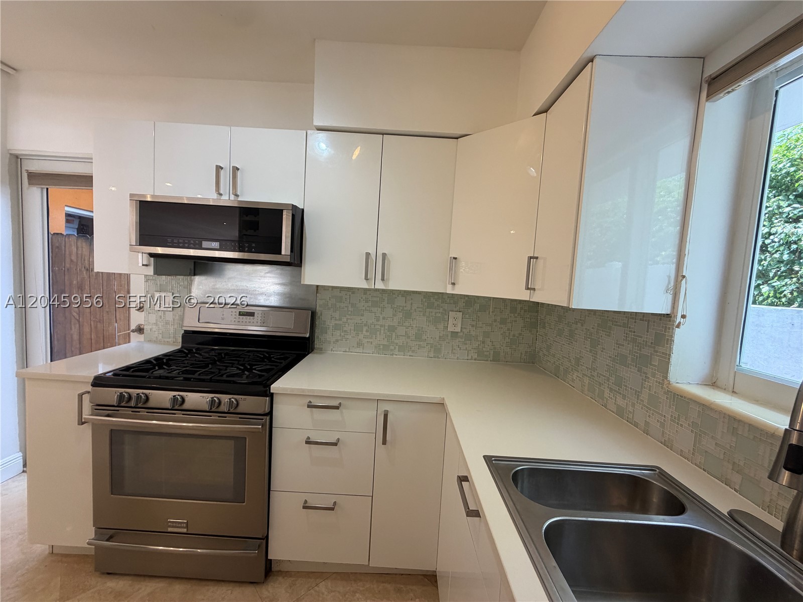 7312 Gary Ave, Miami Beach FL 33141