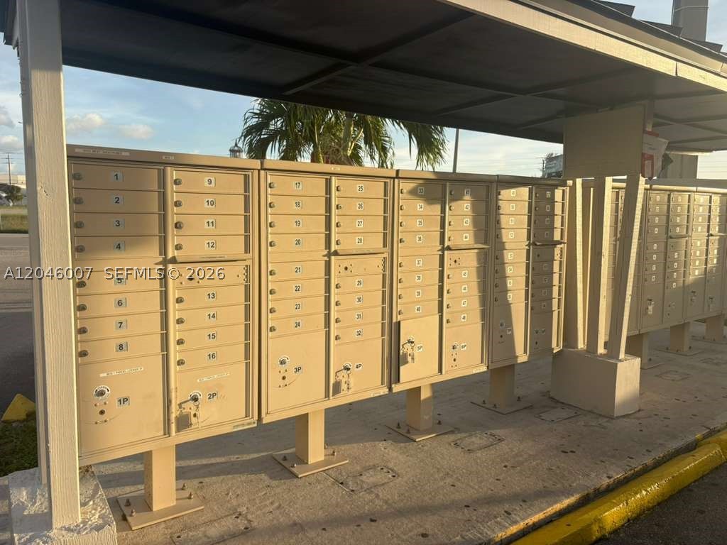 10101 W Okeechobee Rd #5202, Hialeah Gardens FL 33016