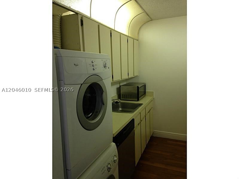 8260 SW 210th St #319, Cutler Bay FL 33189