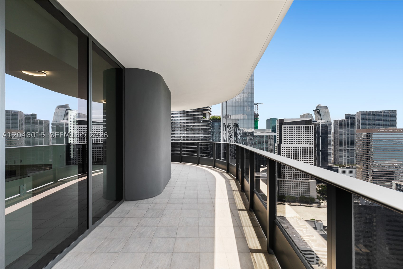 1000 Brickell Plz #4015, Miami FL 33131