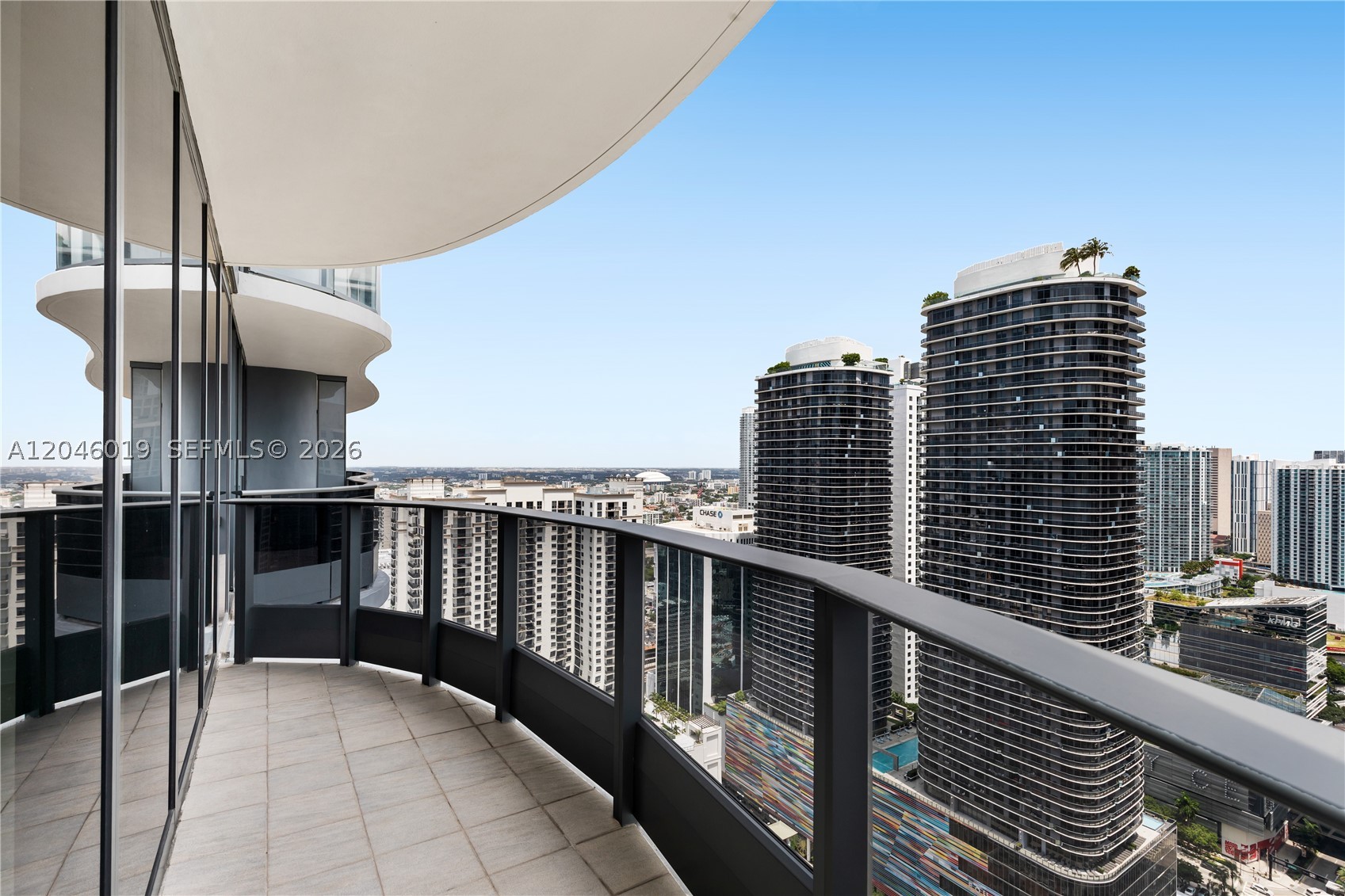 1000 Brickell Plz #4015, Miami FL 33131