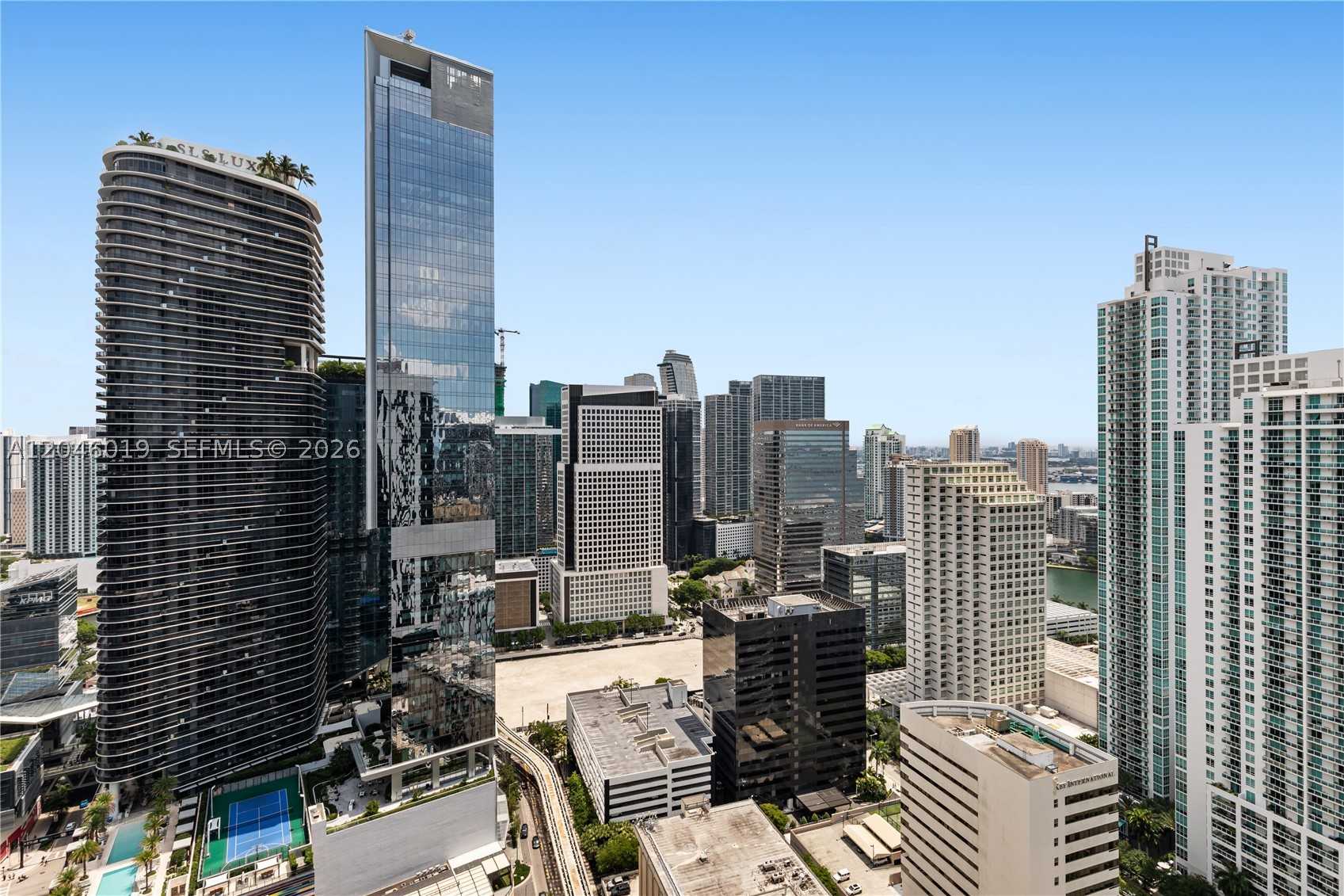 1000 Brickell Plz #4015, Miami FL 33131