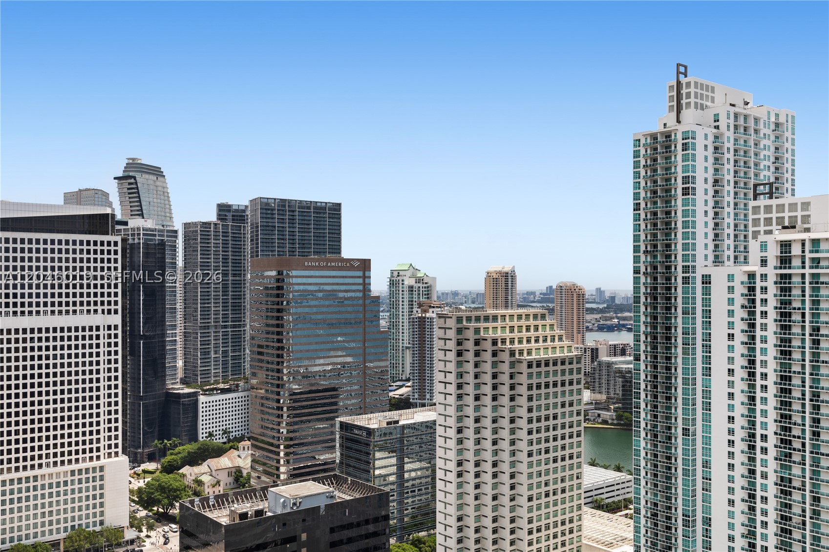 1000 Brickell Plz #4015, Miami FL 33131