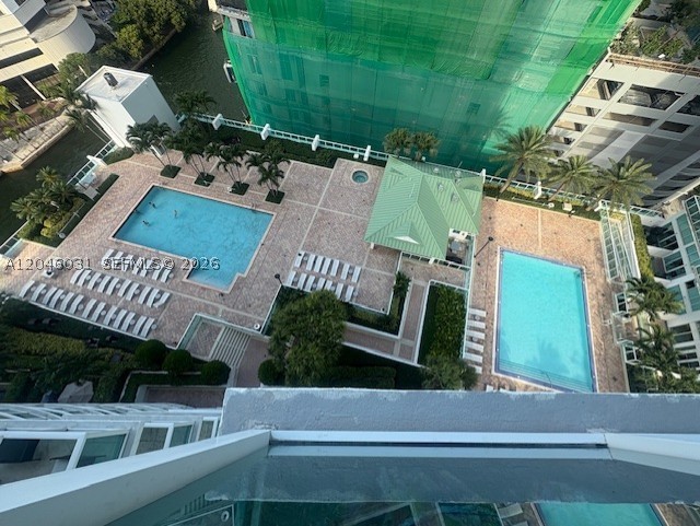 Miami FL 33131 - A12046031