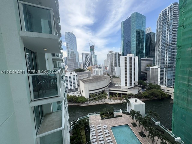Miami FL 33131 - A12046031