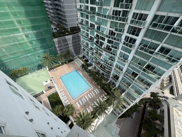 Miami FL 33131 - A12046031