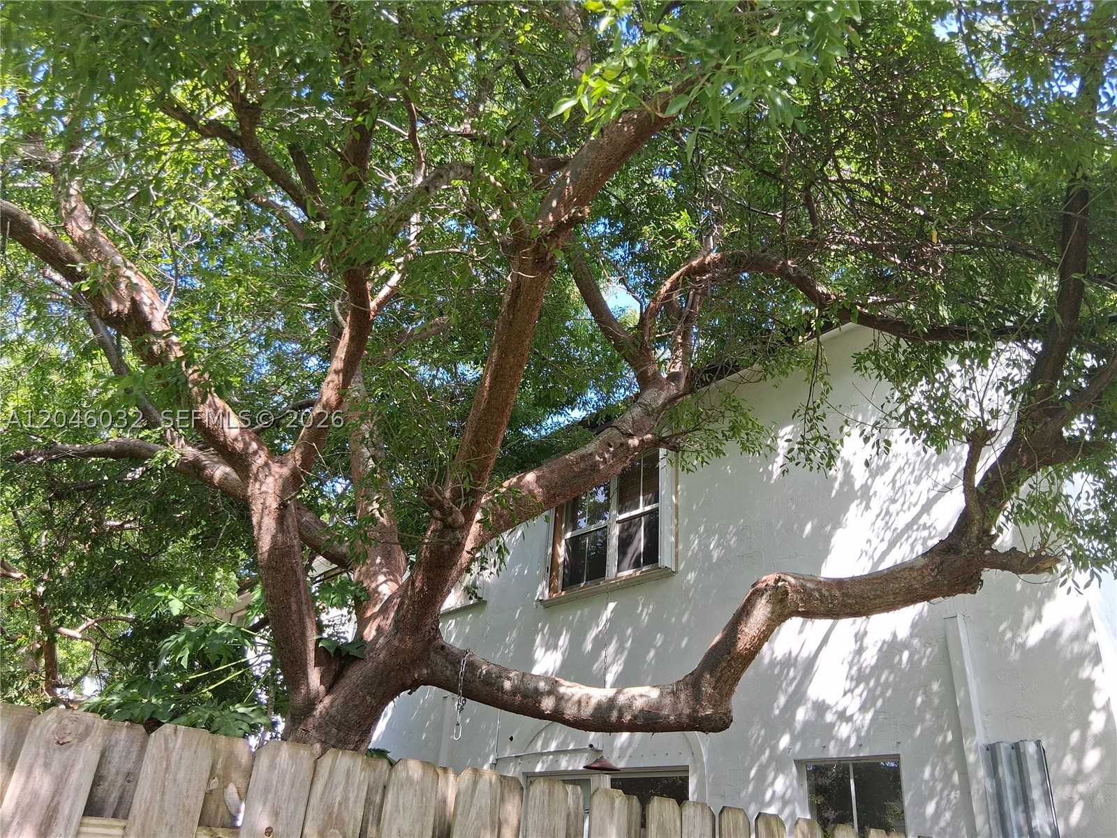 1044 NE 30th Ave, Homestead FL 33033