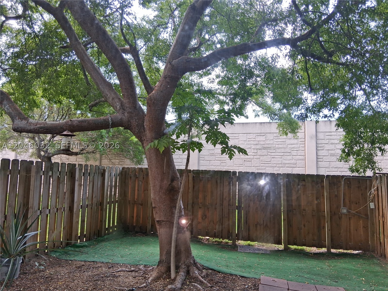 1044 NE 30th Ave, Homestead FL 33033