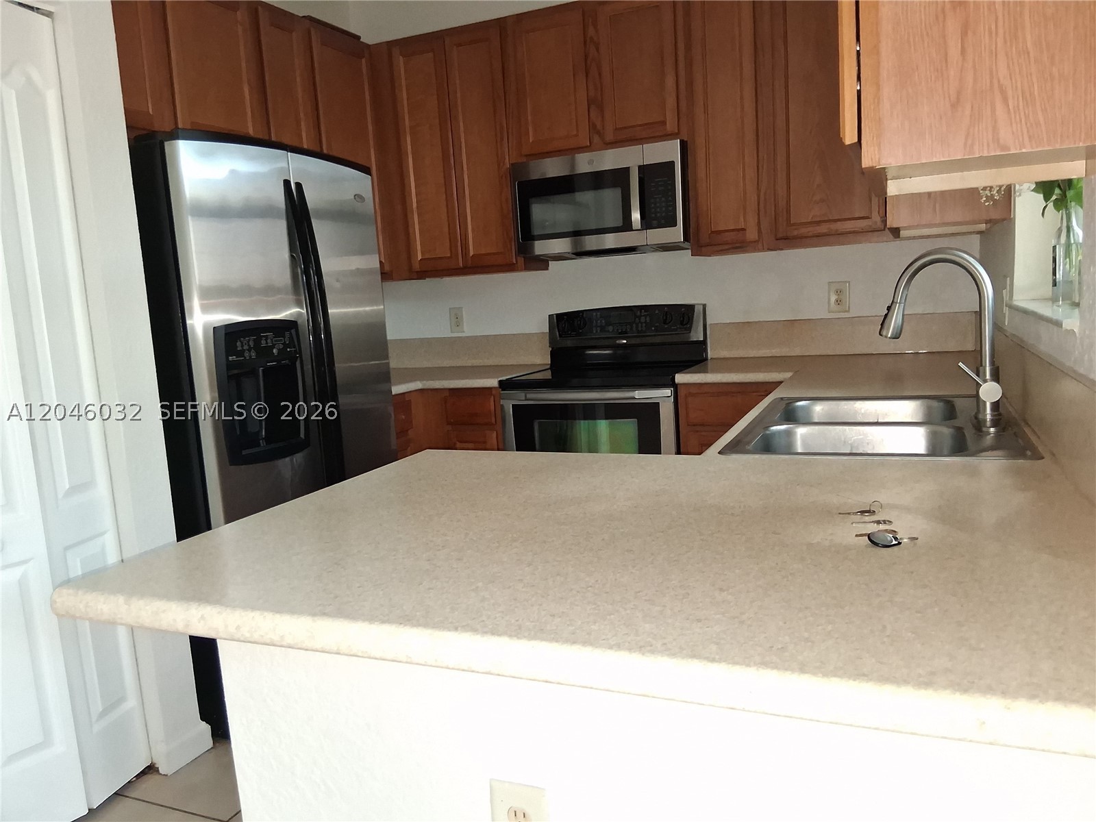 1044 NE 30th Ave, Homestead FL 33033