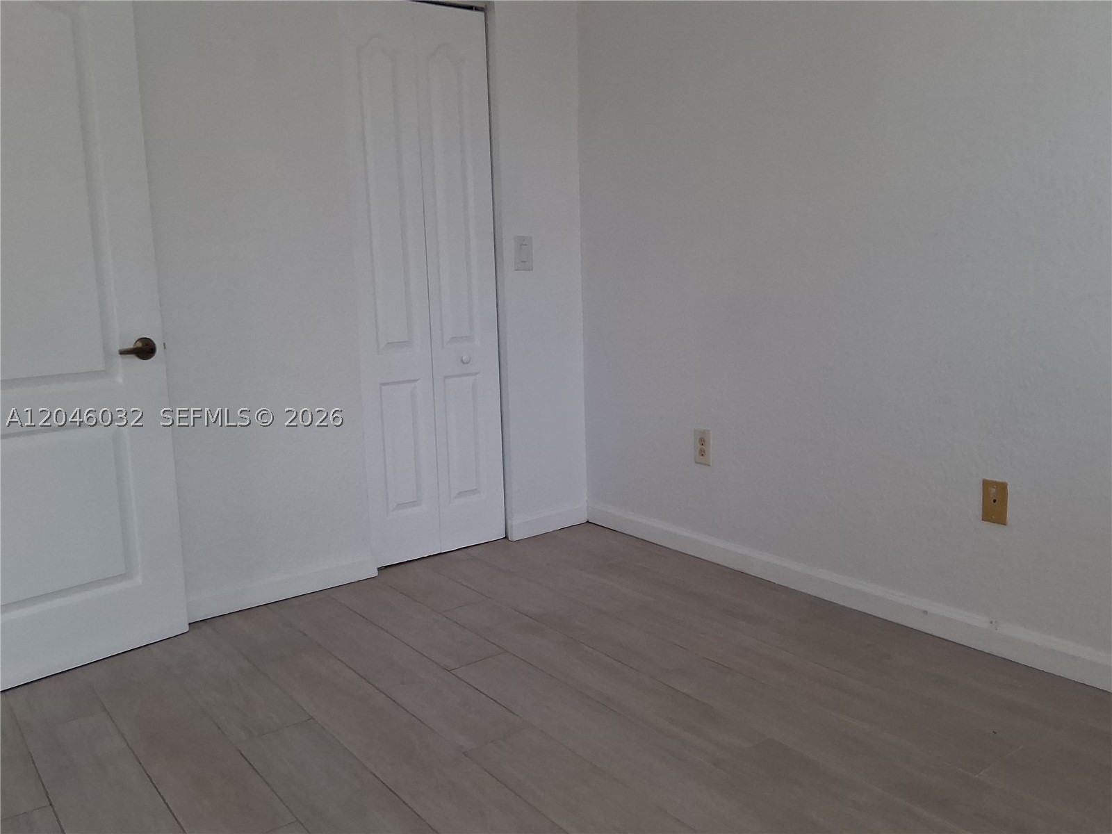 1044 NE 30th Ave, Homestead FL 33033