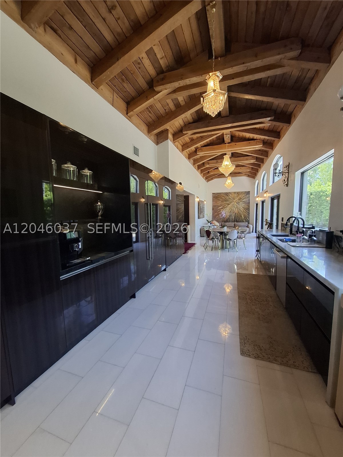 6350 Pinetree Dr, Miami Beach FL 33141